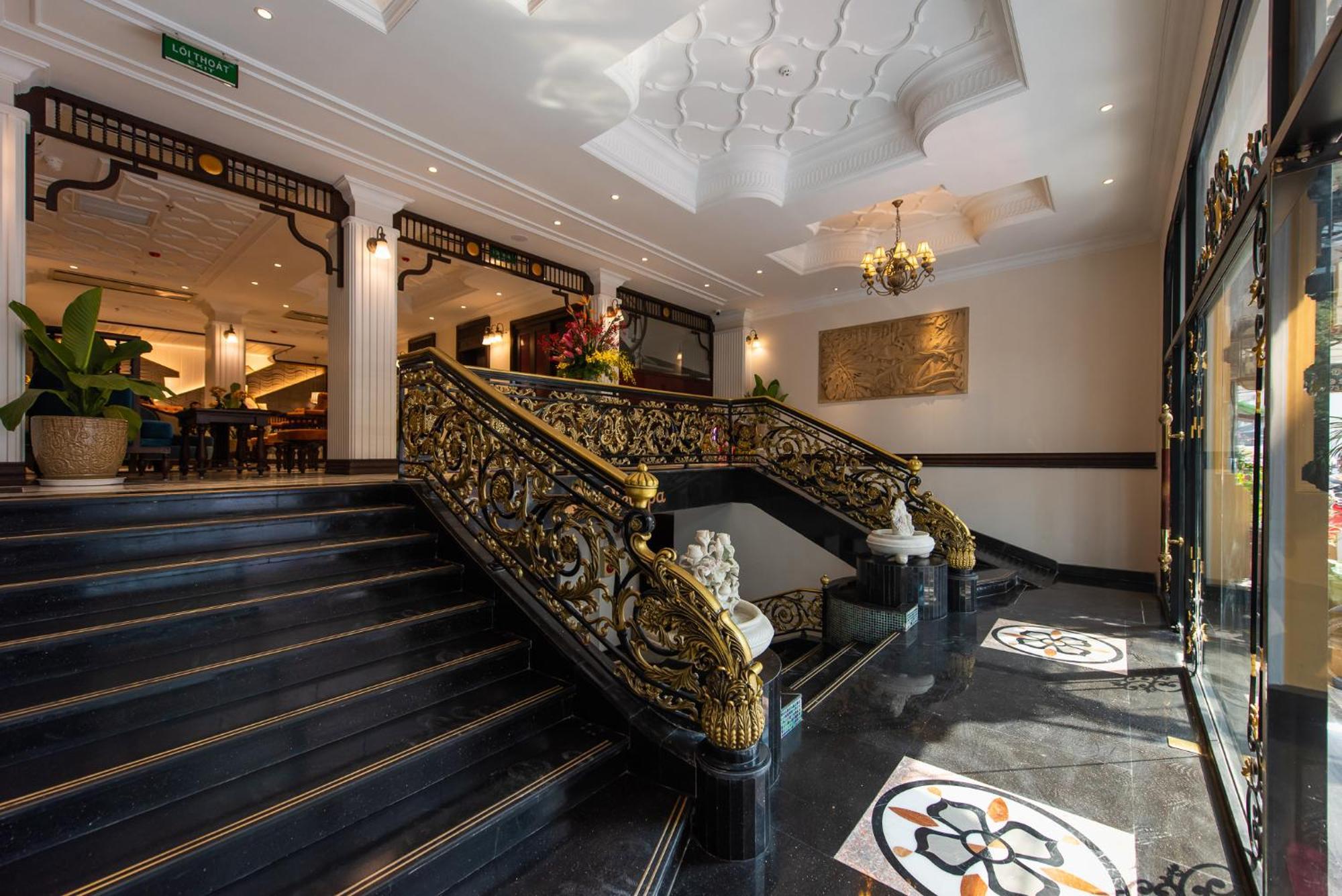 Hanoi Tirant Hotel Екстериор снимка