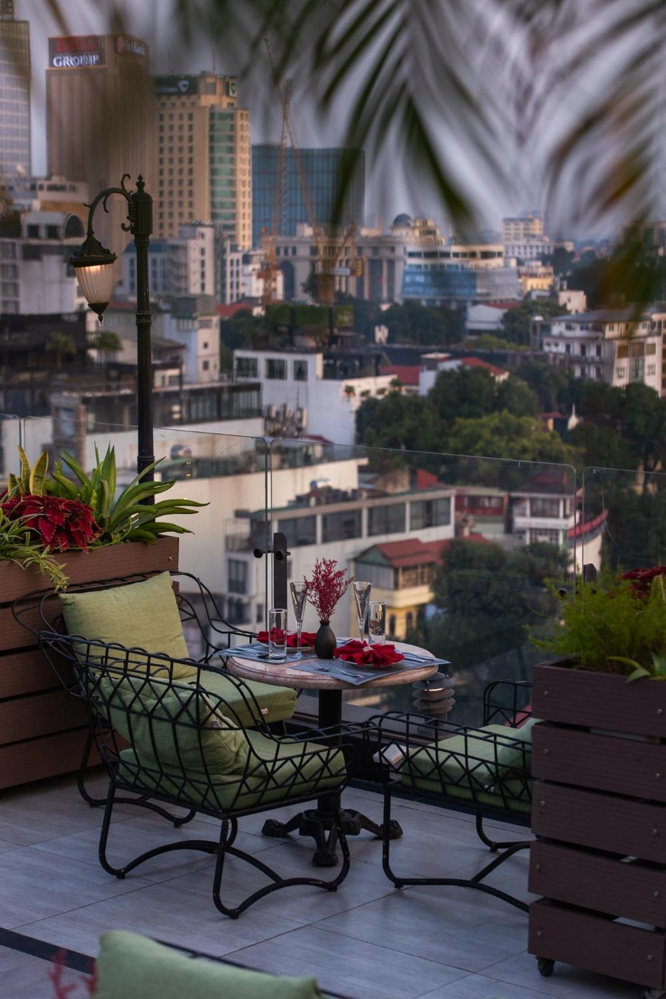 Hanoi Tirant Hotel Екстериор снимка