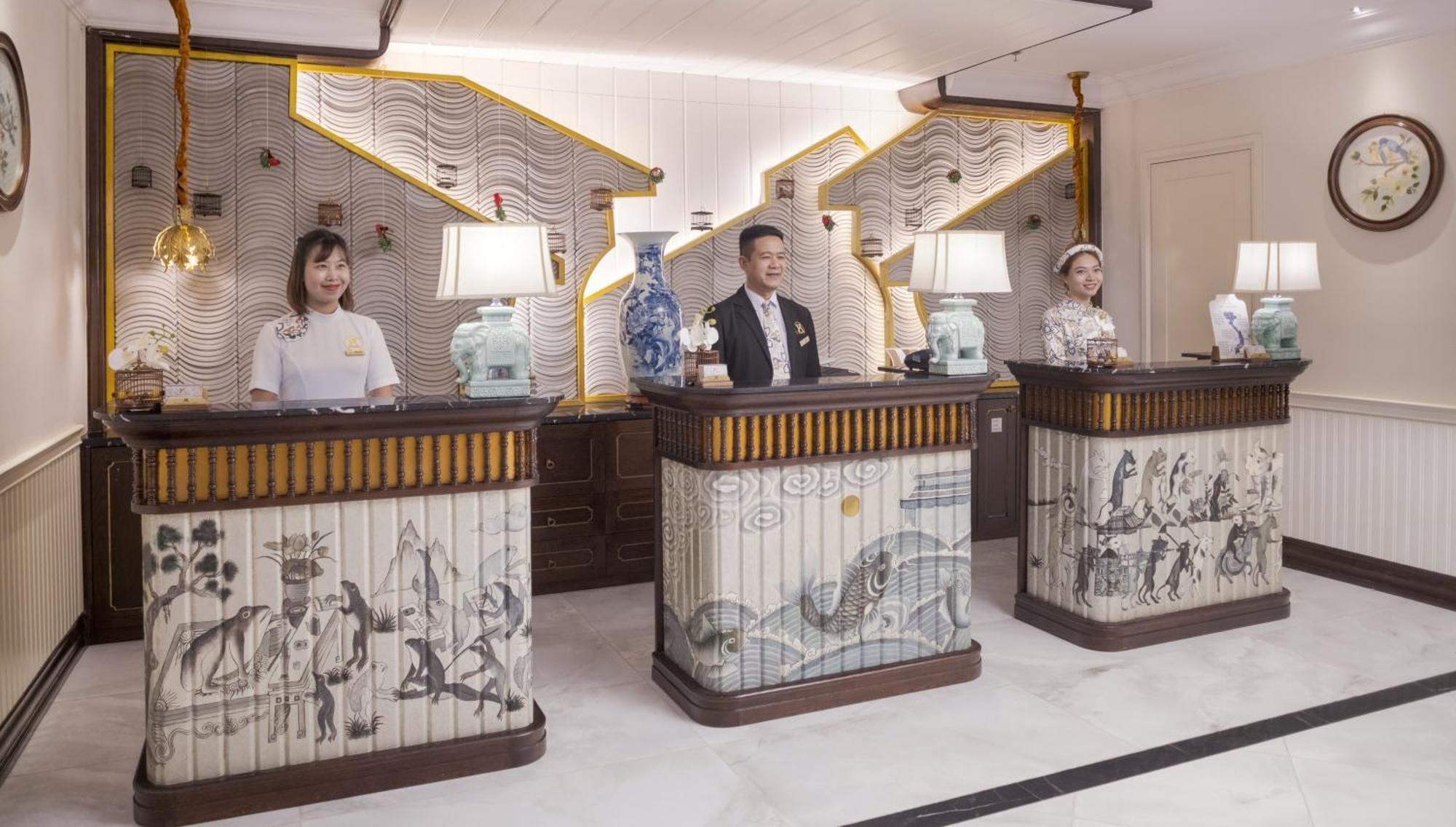 Hanoi Tirant Hotel Екстериор снимка